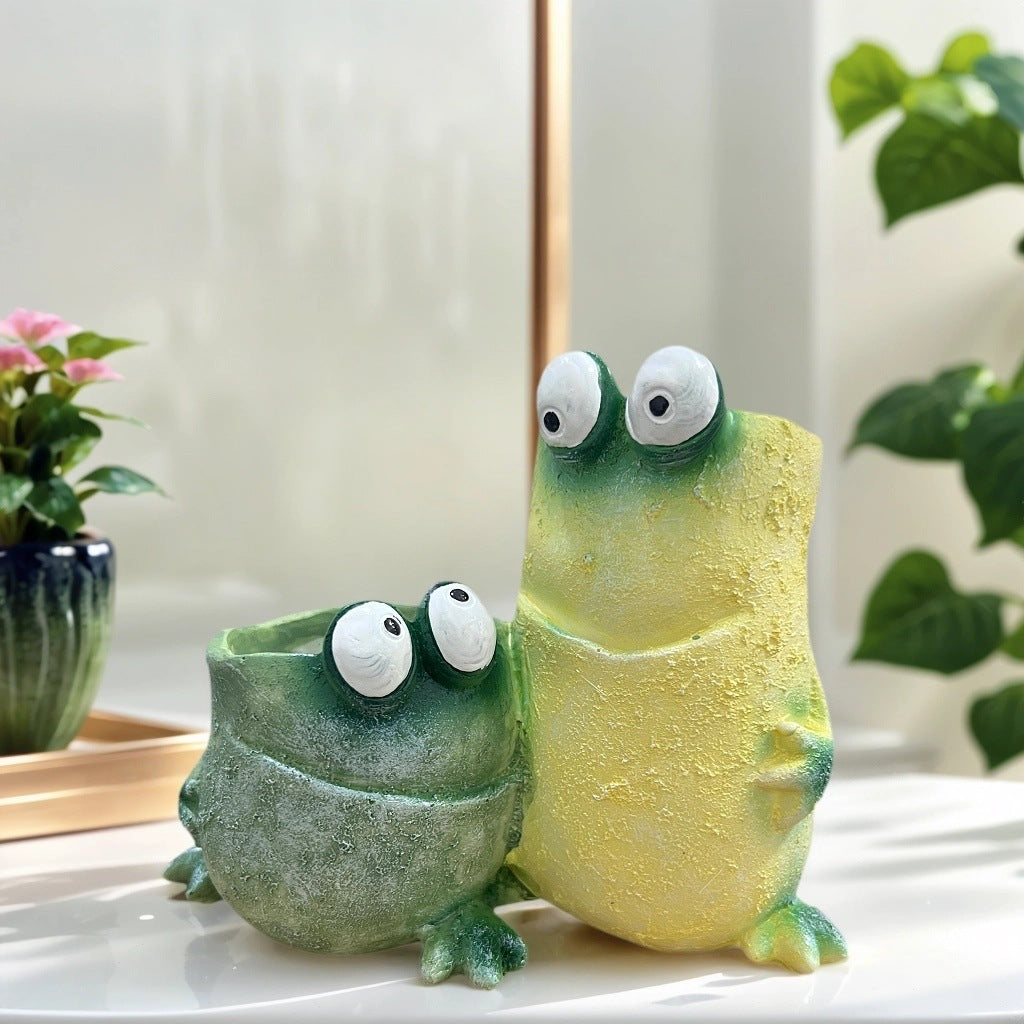 Funny Frog Planter ? Cute Resin Plant Pot