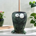 Funny Frog Planter ? Cute Resin Plant Pot